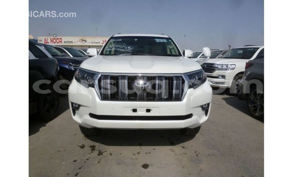 Acheter Import Voiture Toyota Prado Blanc à Import - Dubai, Barh el Gazel Acheter Import Voiture Toyota Prado Blanc à Import - Dubai, Barh el Gazel