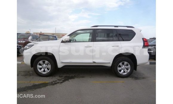 Acheter Import Voiture Toyota Prado Blanc à Import - Dubai, Barh el Gazel Acheter Import Voiture Toyota Prado Blanc à Import - Dubai, Barh el Gazel