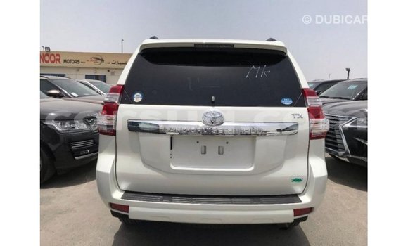 Acheter Import Voiture Toyota Prado Blanc à Import - Dubai, Barh el Gazel Acheter Import Voiture Toyota Prado Blanc à Import - Dubai, Barh el Gazel