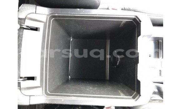 Acheter Import Voiture Toyota Prado Blanc à Import - Dubai, Barh el Gazel Acheter Import Voiture Toyota Prado Blanc à Import - Dubai, Barh el Gazel