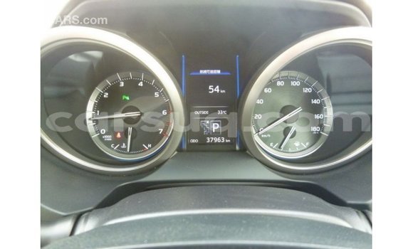 Acheter Import Voiture Toyota Prado Blanc à Import - Dubai, Barh el Gazel Acheter Import Voiture Toyota Prado Blanc à Import - Dubai, Barh el Gazel