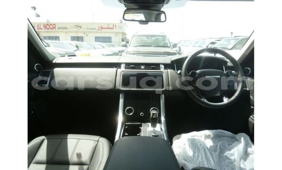 Acheter Import Voiture Land Rover Range Rover Noir à Import - Dubai, Barh el Gazel Acheter Import Voiture Land Rover Range Rover Noir à Import - Dubai, Barh el Gazel