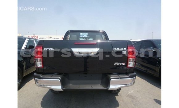 Acheter Import Voiture Toyota Hilux Noir à Import - Dubai, Barh el Gazel Acheter Import Voiture Toyota Hilux Noir à Import - Dubai, Barh el Gazel