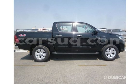 Acheter Import Voiture Toyota Hilux Noir à Import - Dubai, Barh el Gazel Acheter Import Voiture Toyota Hilux Noir à Import - Dubai, Barh el Gazel