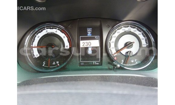 Acheter Import Voiture Toyota Hilux Blanc à Import - Dubai, Barh el Gazel Acheter Import Voiture Toyota Hilux Blanc à Import - Dubai, Barh el Gazel