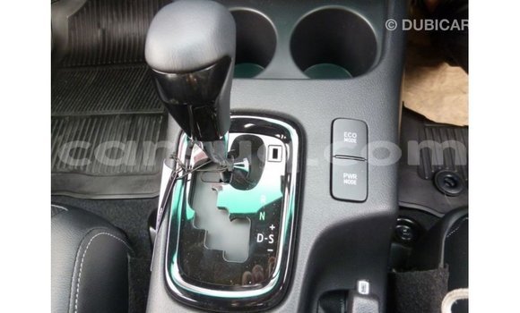 Acheter Import Voiture Toyota Hilux Blanc à Import - Dubai, Barh el Gazel Acheter Import Voiture Toyota Hilux Blanc à Import - Dubai, Barh el Gazel