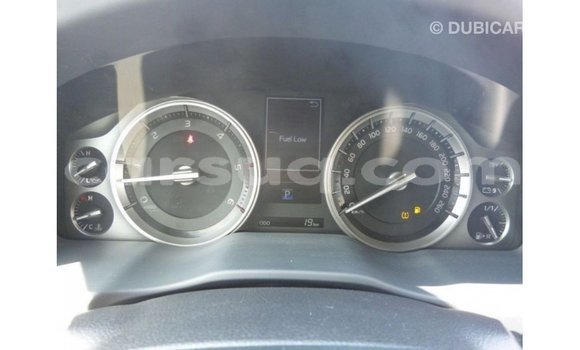 Acheter Import Voiture Toyota Land Cruiser Blanc à Import - Dubai, Barh el Gazel Acheter Import Voiture Toyota Land Cruiser Blanc à Import - Dubai, Barh el Gazel