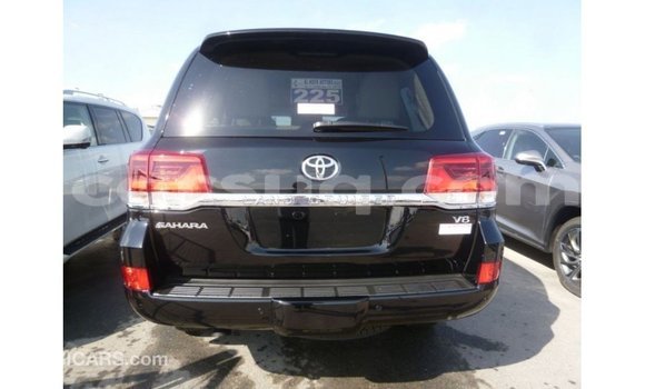 Acheter Import Voiture Toyota Land Cruiser Noir à Import - Dubai, Barh el Gazel Acheter Import Voiture Toyota Land Cruiser Noir à Import - Dubai, Barh el Gazel