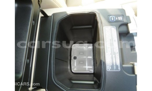 Acheter Import Voiture Toyota Land Cruiser Noir à Import - Dubai, Barh el Gazel Acheter Import Voiture Toyota Land Cruiser Noir à Import - Dubai, Barh el Gazel