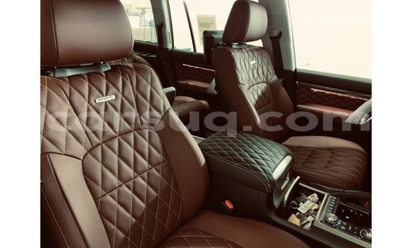 Buy Import Toyota Land Cruiser Black Car in Import - Dubai in Barh el Gazel Buy Import Toyota Land Cruiser Black Car in Import - Dubai in Barh el Gazel