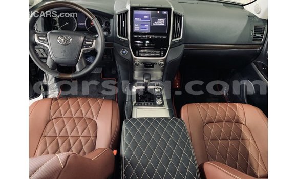 Buy Import Toyota Land Cruiser Black Car in Import - Dubai in Barh el Gazel Buy Import Toyota Land Cruiser Black Car in Import - Dubai in Barh el Gazel