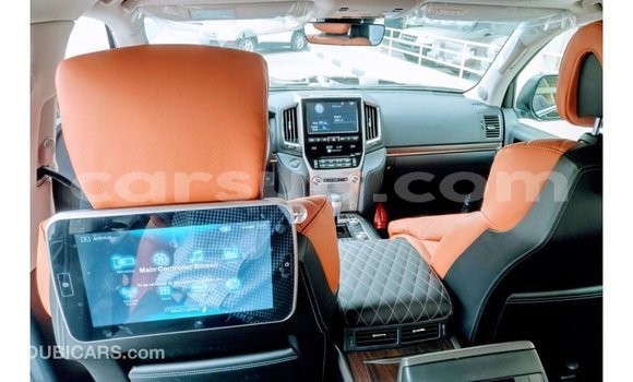 Buy Import Toyota Land Cruiser Black Car in Import - Dubai in Barh el Gazel Buy Import Toyota Land Cruiser Black Car in Import - Dubai in Barh el Gazel