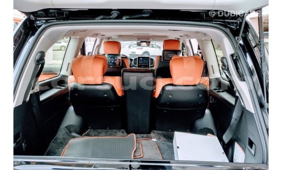 Buy Import Toyota Land Cruiser Black Car in Import - Dubai in Barh el Gazel Buy Import Toyota Land Cruiser Black Car in Import - Dubai in Barh el Gazel