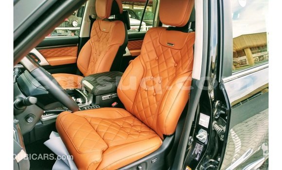 Buy Import Toyota Land Cruiser Black Car in Import - Dubai in Barh el Gazel Buy Import Toyota Land Cruiser Black Car in Import - Dubai in Barh el Gazel