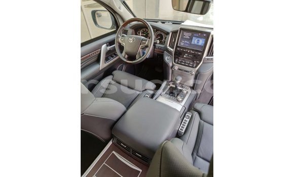 Buy Import Toyota Land Cruiser Black Car in Import - Dubai in Barh el Gazel Buy Import Toyota Land Cruiser Black Car in Import - Dubai in Barh el Gazel