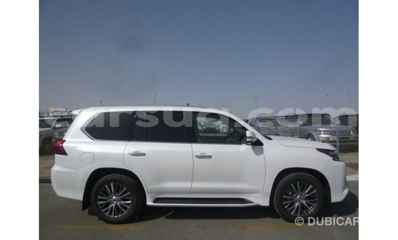 Acheter Import Voiture Lexus LX Blanc à Import - Dubai, Barh el Gazel Acheter Import Voiture Lexus LX Blanc à Import - Dubai, Barh el Gazel