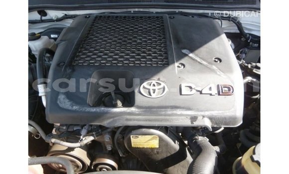 Acheter Import Voiture Toyota Hilux Blanc à Import - Dubai, Barh el Gazel Acheter Import Voiture Toyota Hilux Blanc à Import - Dubai, Barh el Gazel