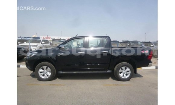Acheter Import Voiture Toyota Hilux Noir à Import - Dubai, Barh el Gazel Acheter Import Voiture Toyota Hilux Noir à Import - Dubai, Barh el Gazel