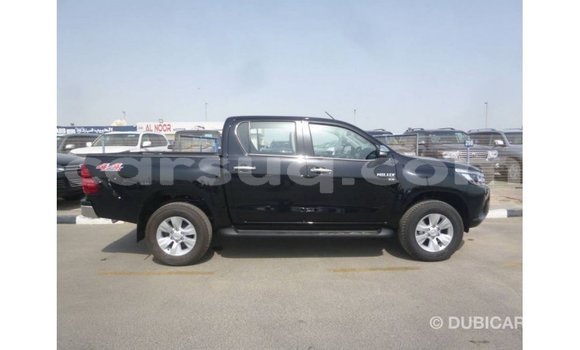 Acheter Import Voiture Toyota Hilux Noir à Import - Dubai, Barh el Gazel Acheter Import Voiture Toyota Hilux Noir à Import - Dubai, Barh el Gazel