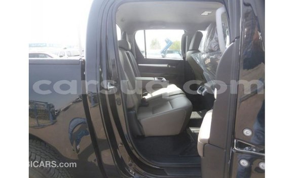 Acheter Import Voiture Toyota Hilux Noir à Import - Dubai, Barh el Gazel Acheter Import Voiture Toyota Hilux Noir à Import - Dubai, Barh el Gazel