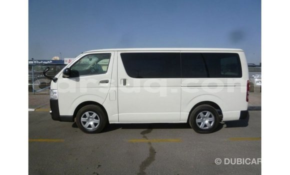 Acheter Import Voiture Toyota Hiace Blanc à Import - Dubai, Barh el Gazel Acheter Import Voiture Toyota Hiace Blanc à Import - Dubai, Barh el Gazel