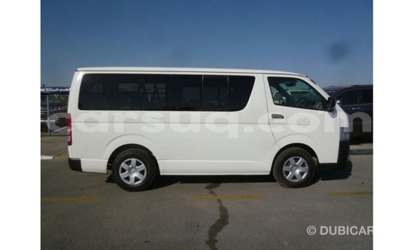 Acheter Import Voiture Toyota Hiace Blanc à Import - Dubai, Barh el Gazel Acheter Import Voiture Toyota Hiace Blanc à Import - Dubai, Barh el Gazel