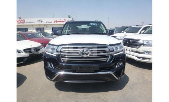 Acheter Import Voiture Toyota Land Cruiser Bleu à Import - Dubai, Barh el Gazel Acheter Import Voiture Toyota Land Cruiser Bleu à Import - Dubai, Barh el Gazel