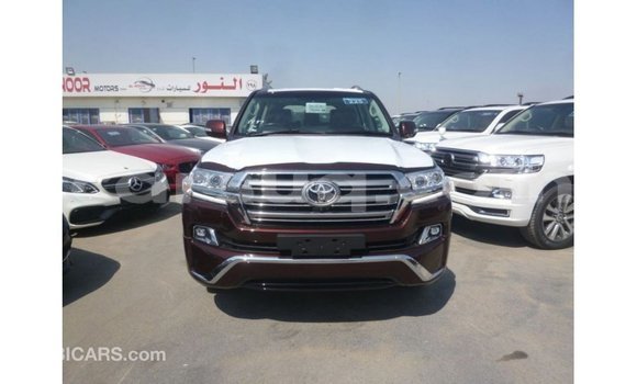 Acheter Import Voiture Toyota Land Cruiser Rouge à Import - Dubai, Barh el Gazel Acheter Import Voiture Toyota Land Cruiser Rouge à Import - Dubai, Barh el Gazel