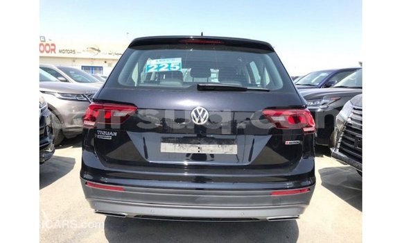 Acheter Import Voiture Volkswagen Tiguan Noir à Import - Dubai, Barh el Gazel Acheter Import Voiture Volkswagen Tiguan Noir à Import - Dubai, Barh el Gazel