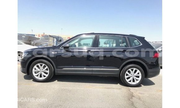 Acheter Import Voiture Volkswagen Tiguan Noir à Import - Dubai, Barh el Gazel Acheter Import Voiture Volkswagen Tiguan Noir à Import - Dubai, Barh el Gazel