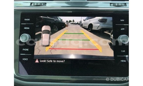 Acheter Import Voiture Volkswagen Tiguan Noir à Import - Dubai, Barh el Gazel Acheter Import Voiture Volkswagen Tiguan Noir à Import - Dubai, Barh el Gazel