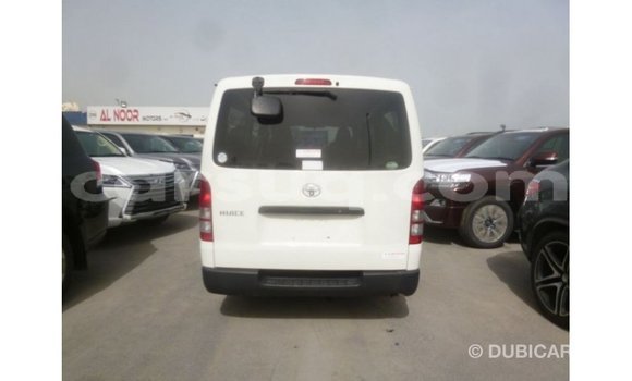 Acheter Import Voiture Toyota Hiace Blanc à Import - Dubai, Barh el Gazel Acheter Import Voiture Toyota Hiace Blanc à Import - Dubai, Barh el Gazel