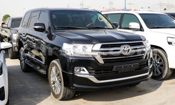 Acheter Import Voiture Toyota Land Cruiser Noir à Import - Dubai, Barh el Gazel Acheter Import Voiture Toyota Land Cruiser Noir à Import - Dubai, Barh el Gazel