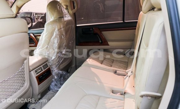 Acheter Import Voiture Toyota Land Cruiser Blanc à Import - Dubai, Barh el Gazel Acheter Import Voiture Toyota Land Cruiser Blanc à Import - Dubai, Barh el Gazel