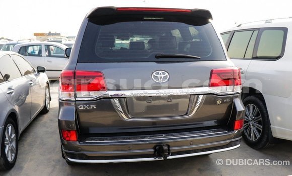 Acheter Import Voiture Toyota Land Cruiser Noir à Import - Dubai, Barh el Gazel Acheter Import Voiture Toyota Land Cruiser Noir à Import - Dubai, Barh el Gazel