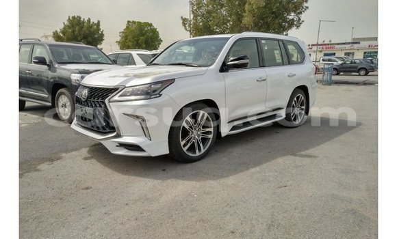 Buy Import Lexus LX White Car in Import - Dubai in Barh el Gazel Buy Import Lexus LX White Car in Import - Dubai in Barh el Gazel