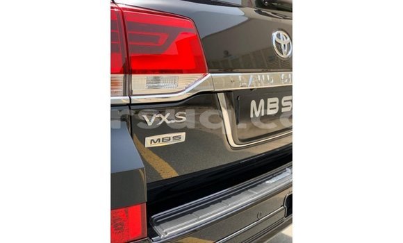 Acheter Import Voiture Toyota Land Cruiser Noir à Import - Dubai, Barh el Gazel Acheter Import Voiture Toyota Land Cruiser Noir à Import - Dubai, Barh el Gazel