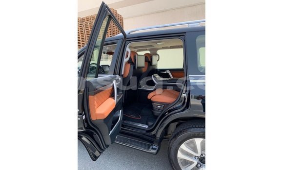 Acheter Import Voiture Toyota Land Cruiser Noir à Import - Dubai, Barh el Gazel Acheter Import Voiture Toyota Land Cruiser Noir à Import - Dubai, Barh el Gazel