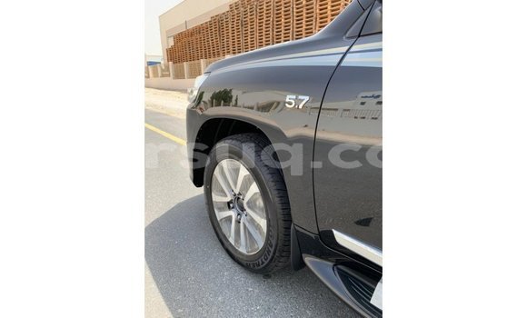 Acheter Import Voiture Toyota Land Cruiser Noir à Import - Dubai, Barh el Gazel Acheter Import Voiture Toyota Land Cruiser Noir à Import - Dubai, Barh el Gazel