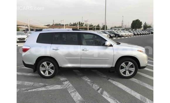 Buy Import Toyota Highlander Other Car in Import - Dubai in Barh el Gazel Buy Import Toyota Highlander Other Car in Import - Dubai in Barh el Gazel