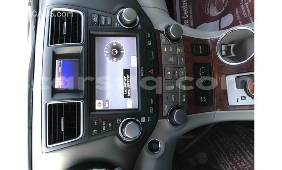 Acheter Import Voiture Toyota Highlander Noir à Import - Dubai, Barh el Gazel Acheter Import Voiture Toyota Highlander Noir à Import - Dubai, Barh el Gazel