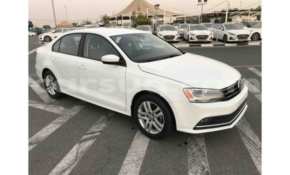 Acheter Import Voiture Volkswagen Jetta Blanc à Import - Dubai, Barh el Gazel