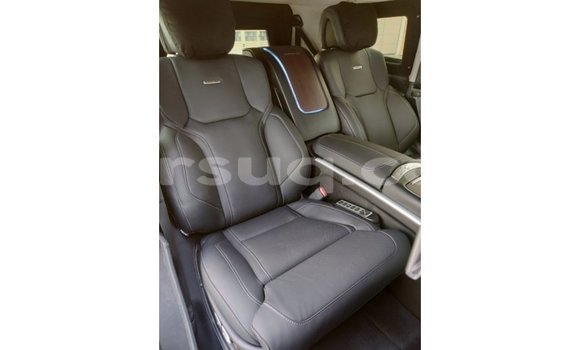 Buy Import Toyota Land Cruiser Black Car in Import - Dubai in Barh el Gazel Buy Import Toyota Land Cruiser Black Car in Import - Dubai in Barh el Gazel
