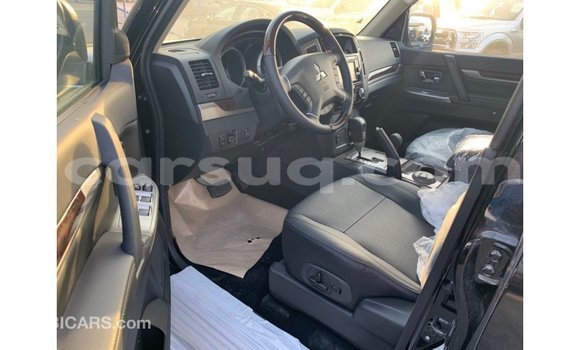 Acheter Import Voiture Mitsubishi Pajero Noir à Import - Dubai, Barh el Gazel Acheter Import Voiture Mitsubishi Pajero Noir à Import - Dubai, Barh el Gazel