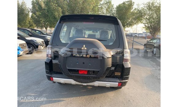 Acheter Import Voiture Mitsubishi Pajero Noir à Import - Dubai, Barh el Gazel Acheter Import Voiture Mitsubishi Pajero Noir à Import - Dubai, Barh el Gazel