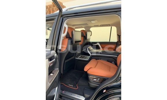 Buy Import Toyota Land Cruiser Black Car in Import - Dubai in Barh el Gazel Buy Import Toyota Land Cruiser Black Car in Import - Dubai in Barh el Gazel