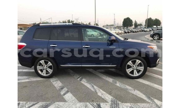 Acheter Import Voiture Toyota Highlander Bleu à Import - Dubai, Barh el Gazel Acheter Import Voiture Toyota Highlander Bleu à Import - Dubai, Barh el Gazel
