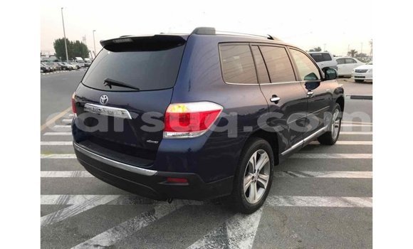 Acheter Import Voiture Toyota Highlander Bleu à Import - Dubai, Barh el Gazel Acheter Import Voiture Toyota Highlander Bleu à Import - Dubai, Barh el Gazel