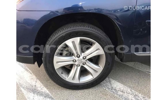 Acheter Import Voiture Toyota Highlander Bleu à Import - Dubai, Barh el Gazel Acheter Import Voiture Toyota Highlander Bleu à Import - Dubai, Barh el Gazel
