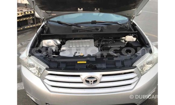 Buy Import Toyota Highlander Other Car in Import - Dubai in Barh el Gazel Buy Import Toyota Highlander Other Car in Import - Dubai in Barh el Gazel